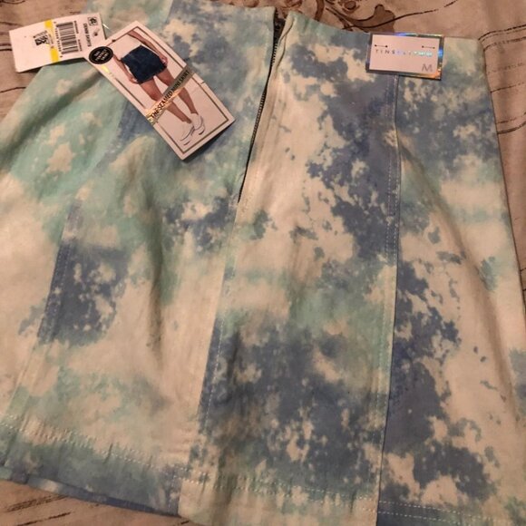 Tinseltown Tie-Dye Skirt - Blue and White - Picture 2 of 3